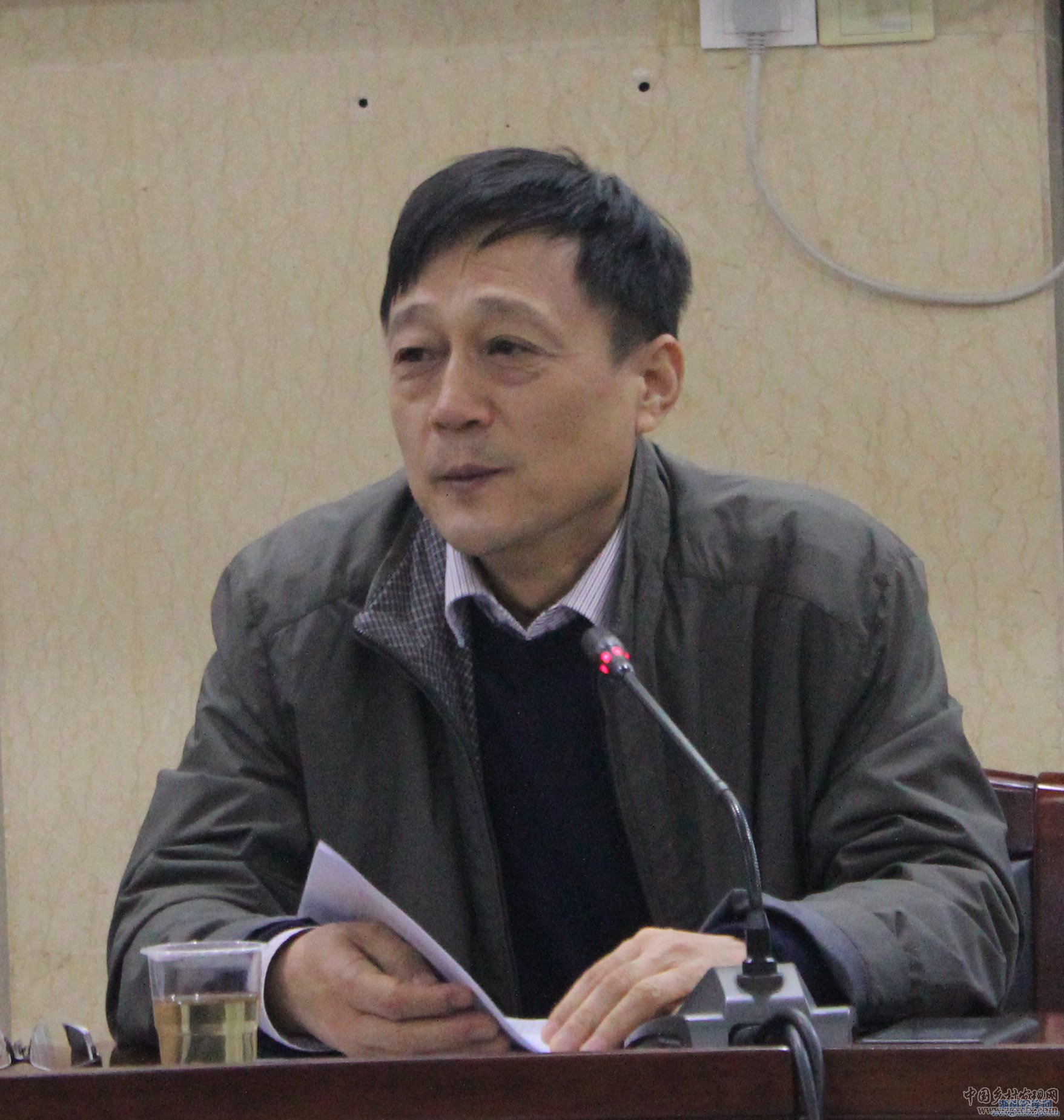 劉建武:農(nóng)村扶貧開發(fā)體制機(jī)制亟待改革創(chuàng)新(圖1)