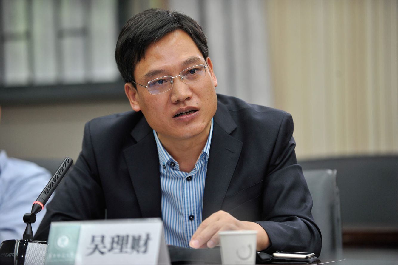 陳文勝對(duì)話賀雪峰、吳理財(cái):誰(shuí)來(lái)治理鄉(xiāng)村？(圖2)