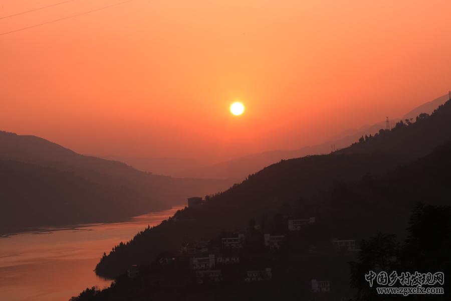 巫山高峽平湖175米蓄水風(fēng)光美似仙境(圖3)