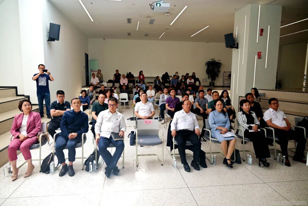 陳文勝應(yīng)邀到民革貴州省委讀書會(huì)主講《中國農(nóng)業(yè)何以強(qiáng)》(圖4)