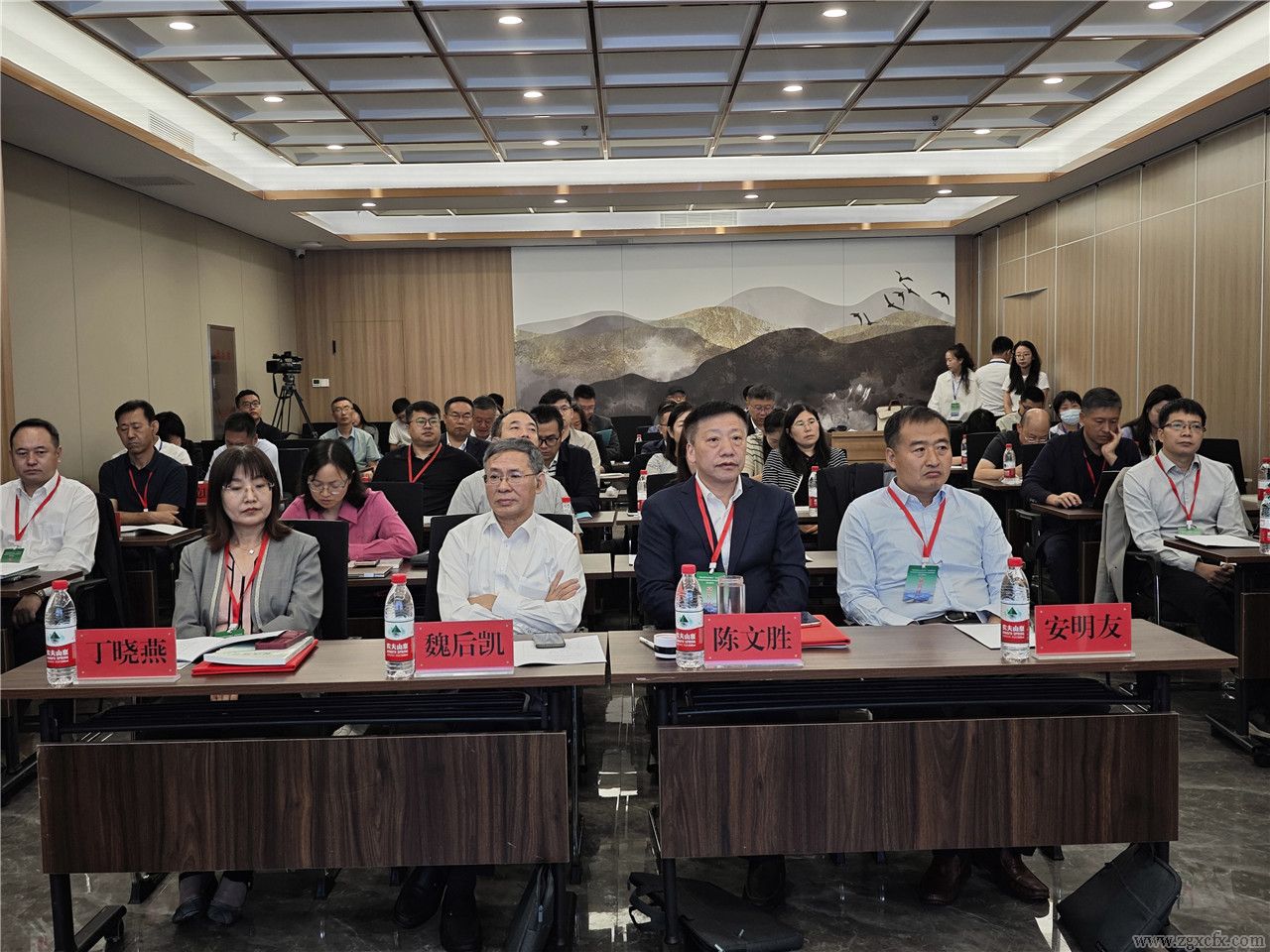 吉林社科院副院長(zhǎng)丁曉燕:中國(guó)農(nóng)業(yè)農(nóng)村現(xiàn)代化的底層邏輯(圖3)