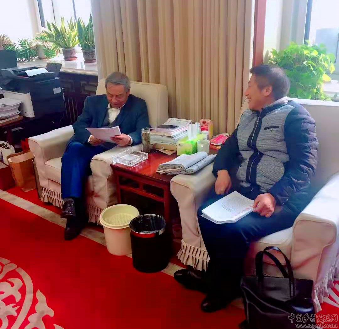 對話陳錫文:農(nóng)村集體經(jīng)營性建設(shè)用地入市的現(xiàn)實進(jìn)路(圖1) 對話陳錫文:農(nóng)村集體經(jīng)營性建設(shè)用地入市的現(xiàn)實進(jìn)路(圖1)